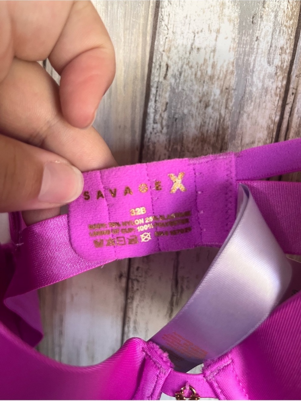 NWT Savage X Fenty Microfiber T-Shirt Bra Pink 32B Logo Straps - Picture 6 of 7